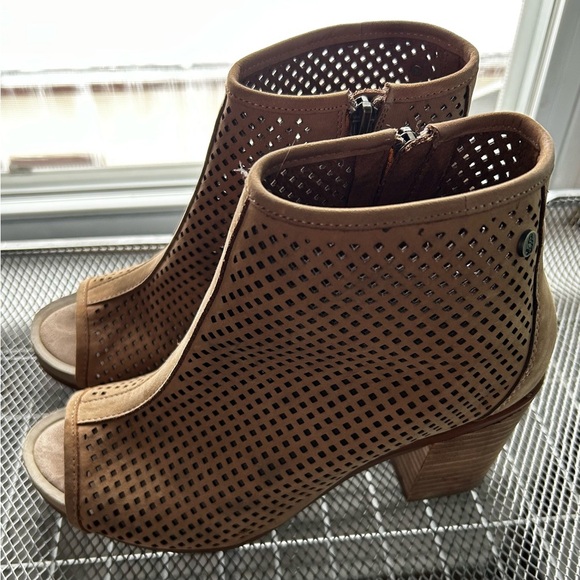HUSH PUPPIES SIZE 8 Tan 3” heel Reyna Mariska open toe ankle, boots, leather - Picture 2 of 10